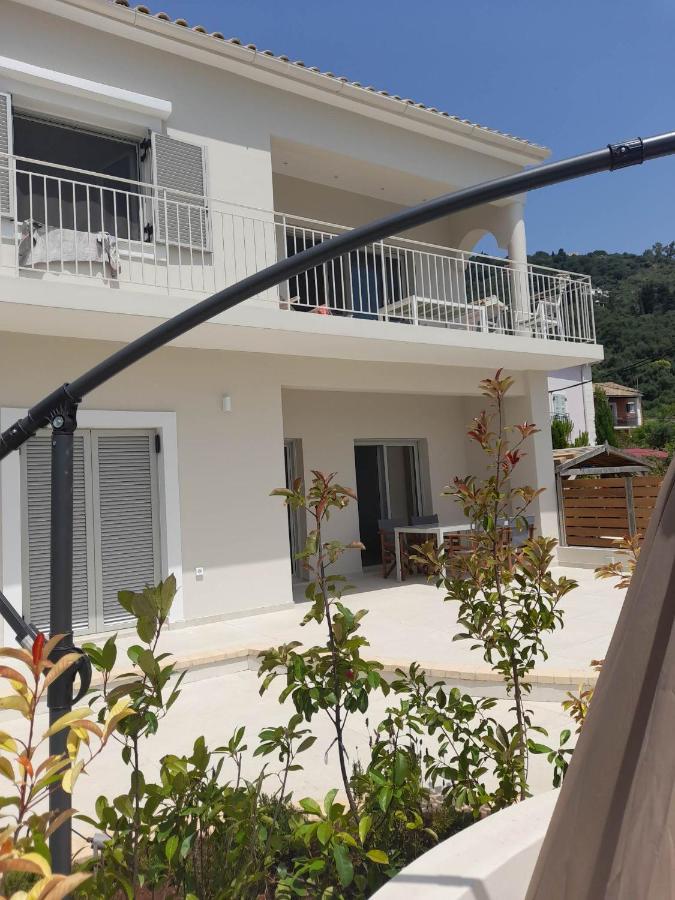 Villa Elsi Upper Apartment カラミ エクステリア 写真