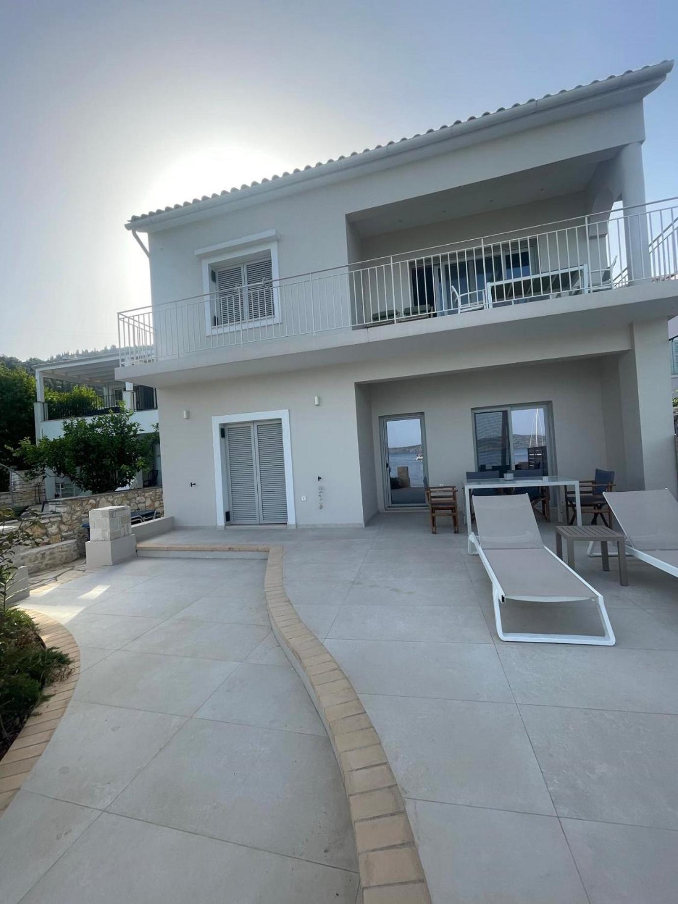 Villa Elsi Upper Apartment カラミ エクステリア 写真